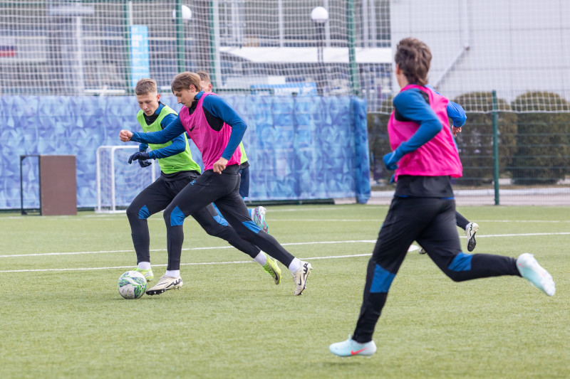 Тренировка «Зенита»-м в «Газпром»-Академии ФК «Зенит»