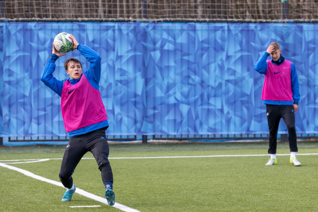 Тренировка «Зенита»-м в «Газпром»-Академии ФК «Зенит»