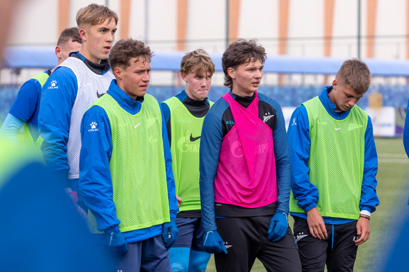 Тренировка «Зенита»-м в «Газпром»-Академии ФК «Зенит»