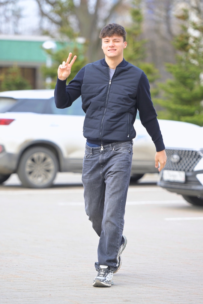 Приезд игроков на тренировку перед матчем с «Рубином»