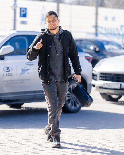 ЗенитStyle: прибытие футболистов на тренировку перед матчем с «Краснодаром»