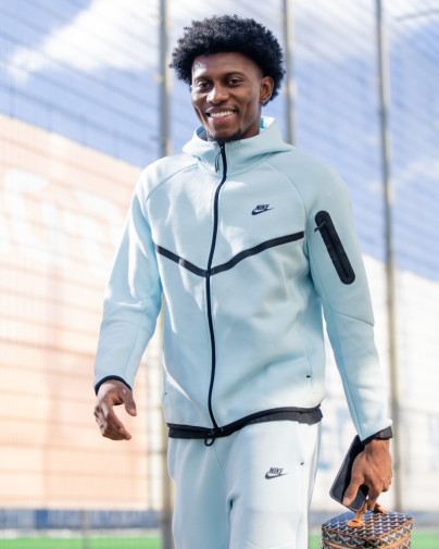 ЗенитStyle: прибытие футболистов на тренировку перед матчем с «Краснодаром»