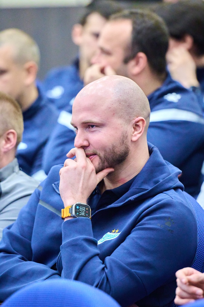 Лекция Валерия Газзаева в «Газпром»-Академии ФК «Зенит»