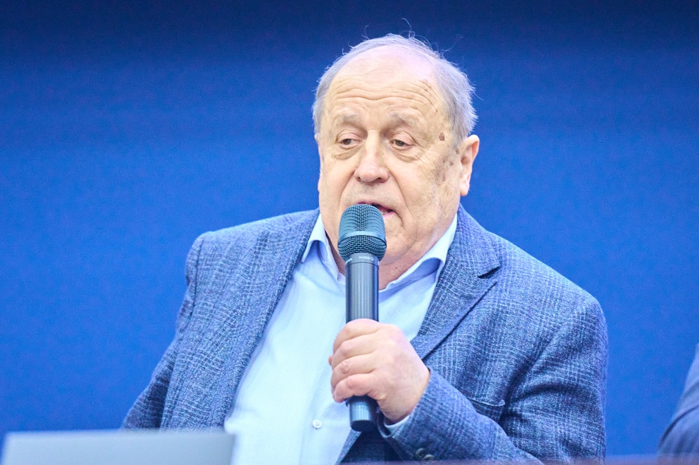 Лекция Валерия Газзаева в «Газпром»-Академии ФК «Зенит»