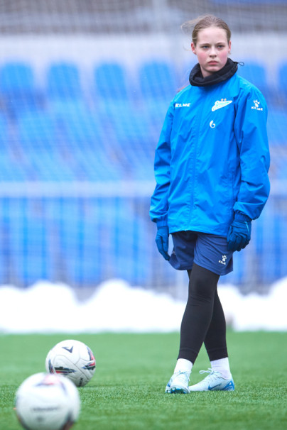 Тренировка женской юношеской команды U-18