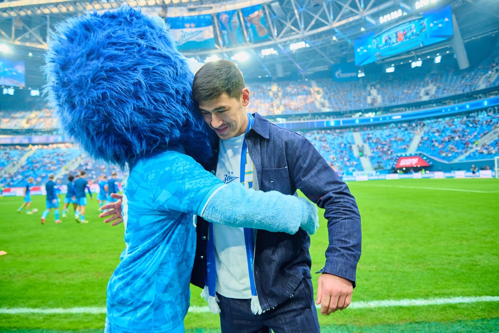 Дмитрий Бивол на матче «Зенит» — «Ростов»