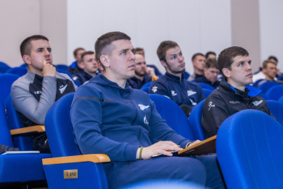 Лекция Николая Киселева в «Газпром»-Академии ФК «Зенит»