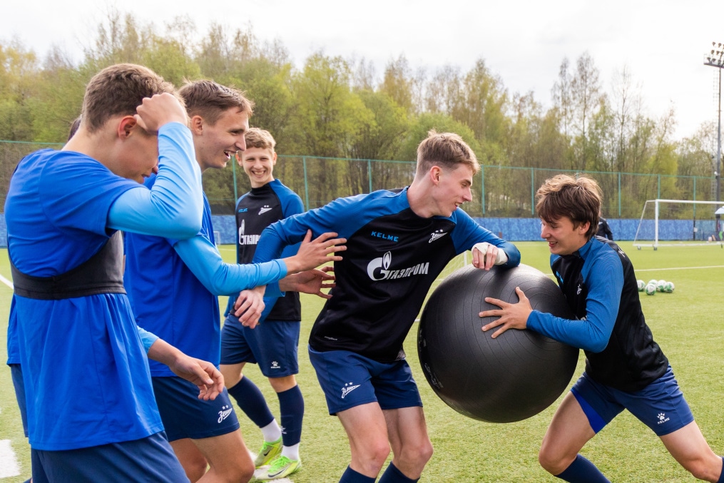 Тренировка «Зенита»-м перед матчем с ФК «Факел»-м