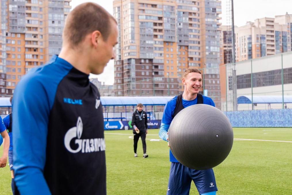 Тренировка «Зенита»-м перед матчем с ФК «Факел»-м