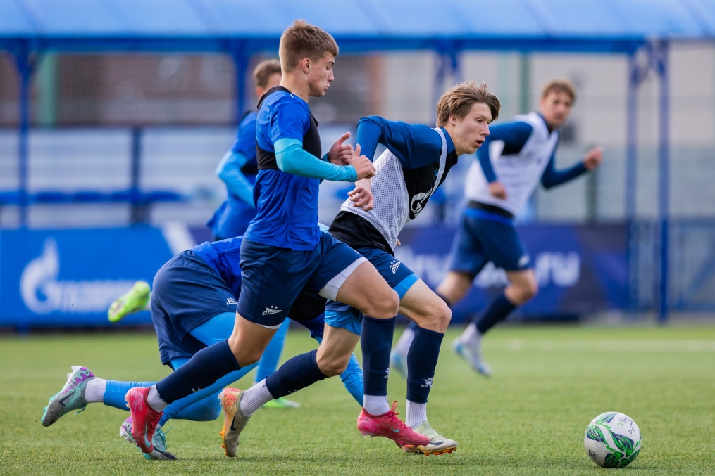 Тренировка «Зенита»-м перед матчем с ФК «Факел»-м