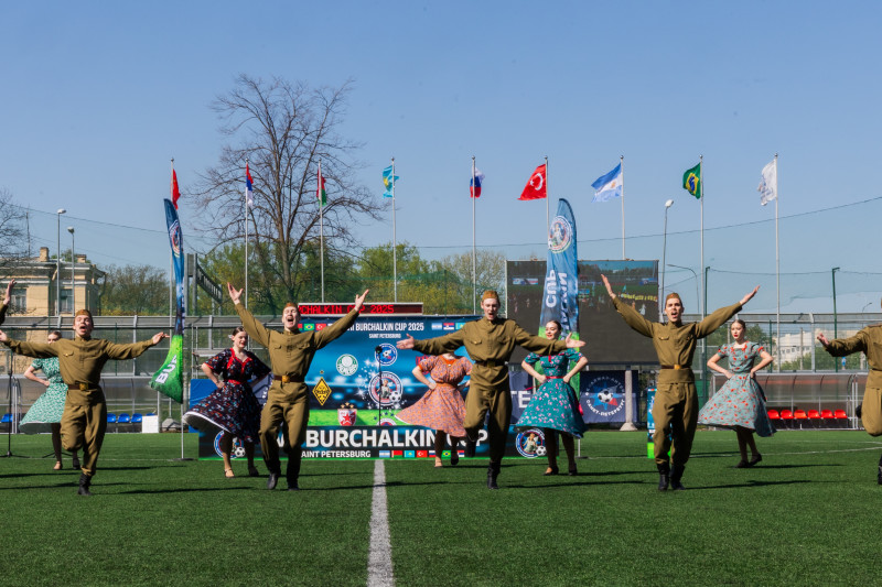 Церемония открытия турнира по футболу на Кубок Льва Бурчалкина 2025