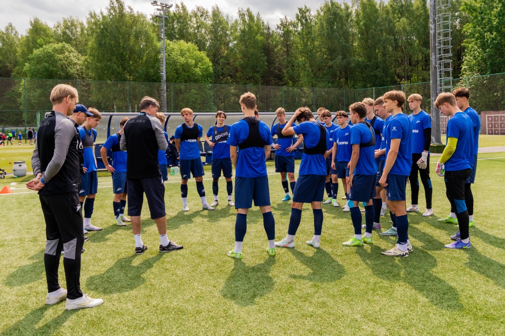 Тренировка «Зенита»-м перед матчем с ФК «Кировец-Восхождение»