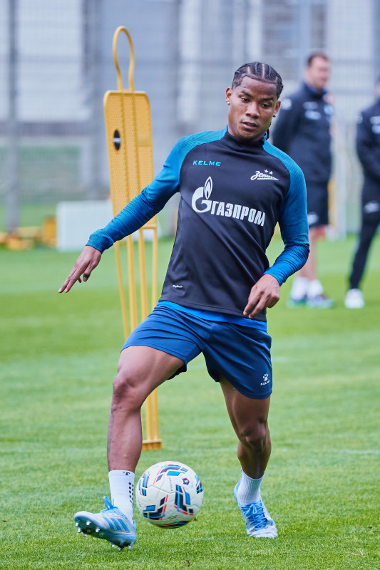 «Дневник сборов»: вечерняя тренировка основного состава ФК «Зенит»