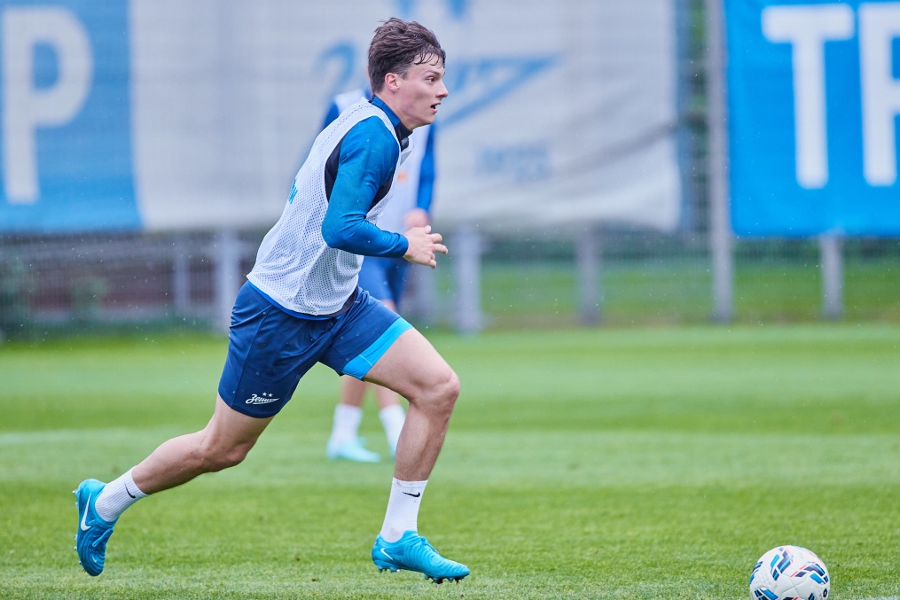 «Дневник сборов»: вечерняя тренировка основного состава ФК «Зенит»