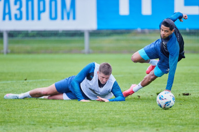 «Дневник сборов»: вечерняя тренировка основного состава ФК «Зенит»