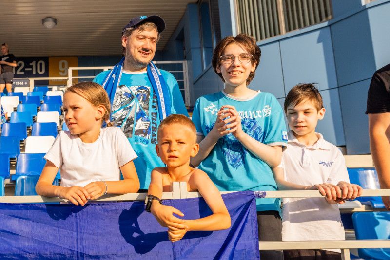 Болельщики на матче «Зенит»-2 — «Тверь»