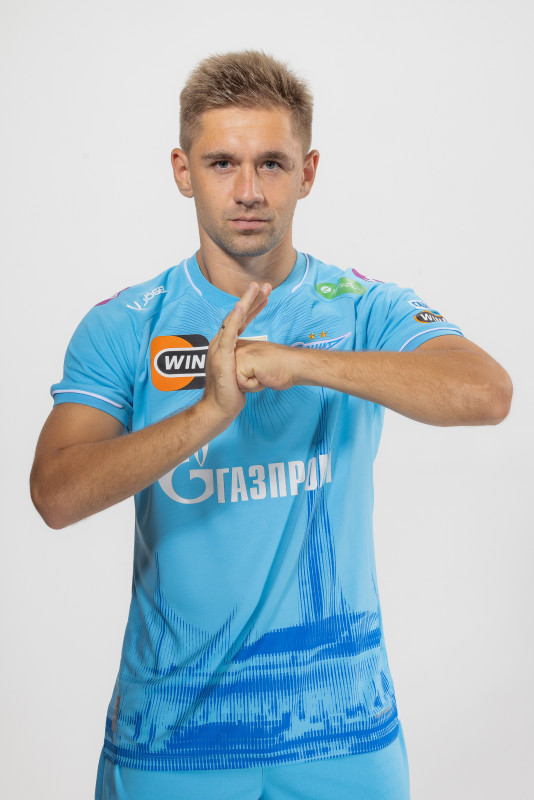 Фотосессия защитника ФК «Зенит» Юрия Горшкова