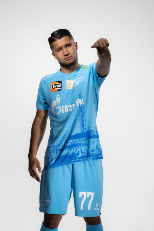 Полузащитник ФК «Зенит» Ильзат Ахметов