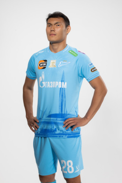 Фотосессия защитника ФК «Зенит» Нуралы Алипа