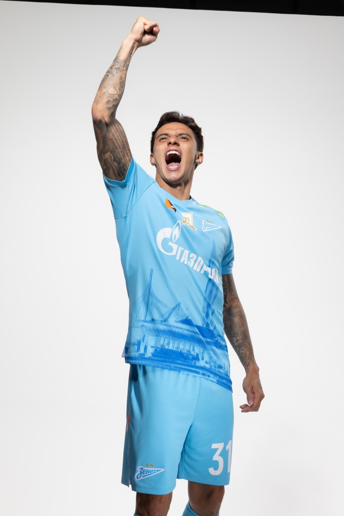 Полузащитник ФК «Зенит» Густаво Мантуан