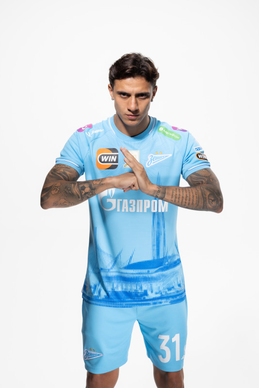 Полузащитник ФК «Зенит» Густаво Мантуан