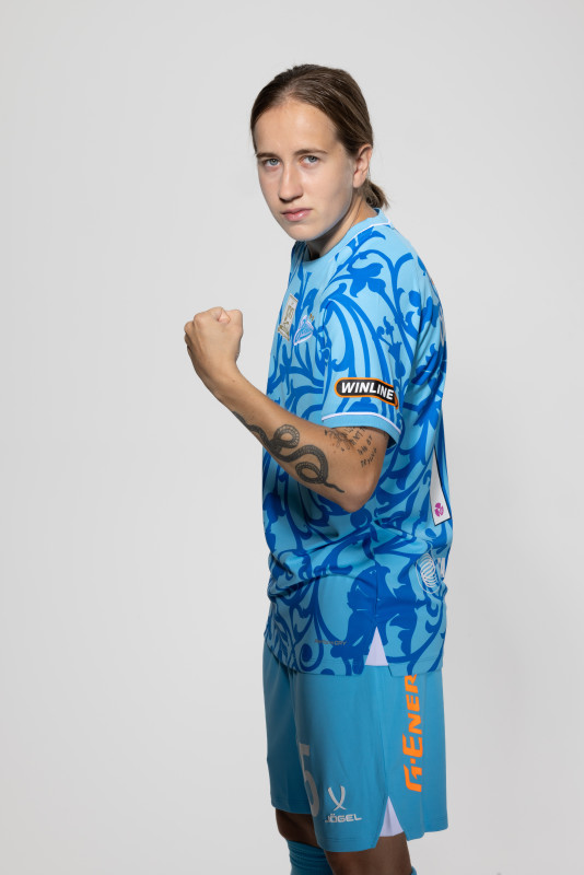 Фотосессия основного состава женского футбольного клуба «Зенит» сезона 2025/2026 (Jogel).