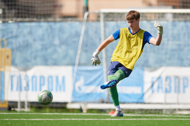 Тренировка «Зенита» U-16 перед матчем с «Рубином» U-16