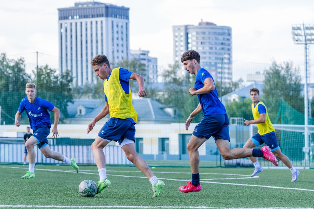 Тренировка «Зенита»-м в Екатеринбурге перед матчем с «Уралом»-м