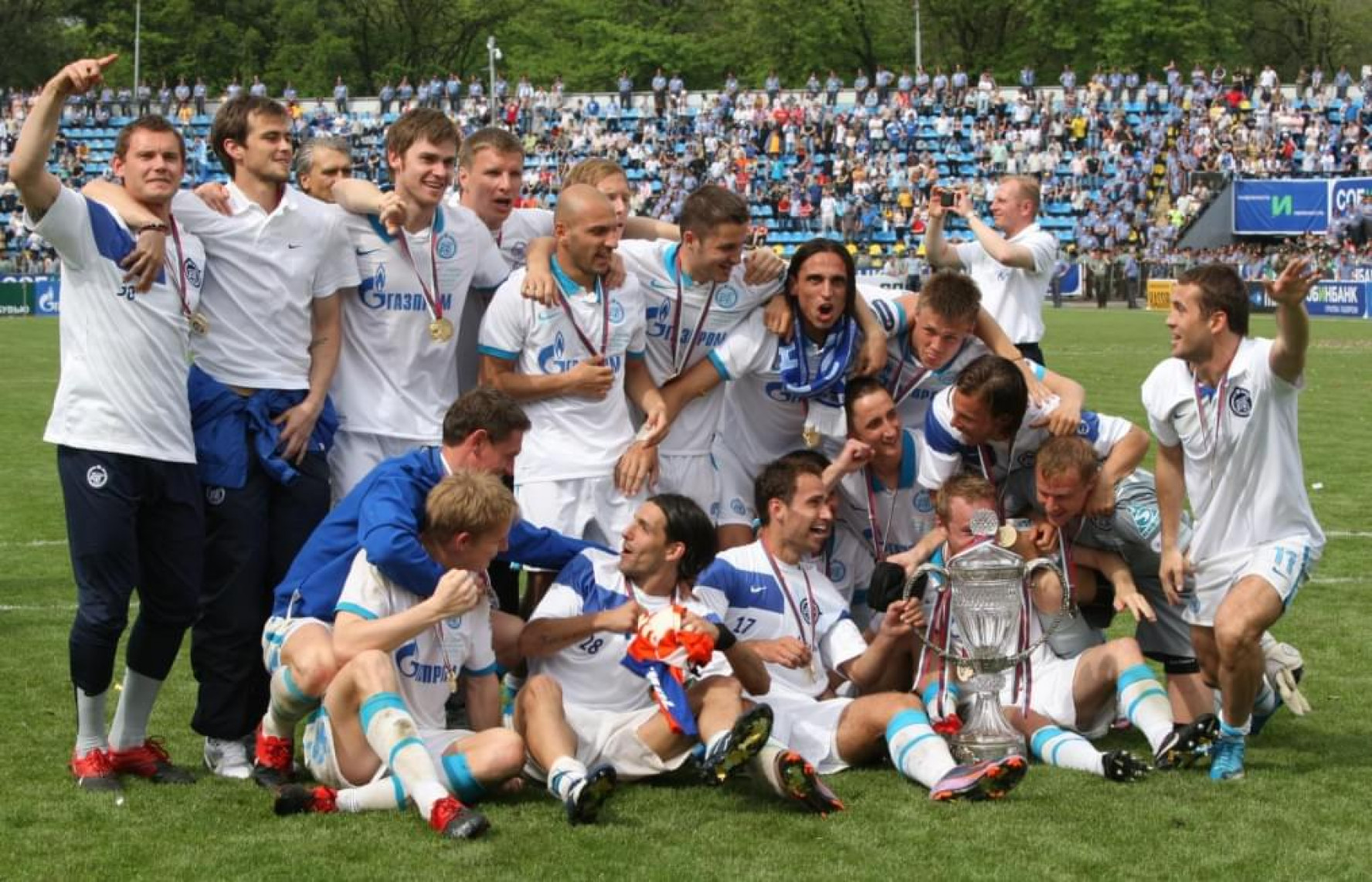 Российское 2010. Зенит 2009. Зенит Кубок. Зенит Кубок России 2010. Зенит в 2010 году.