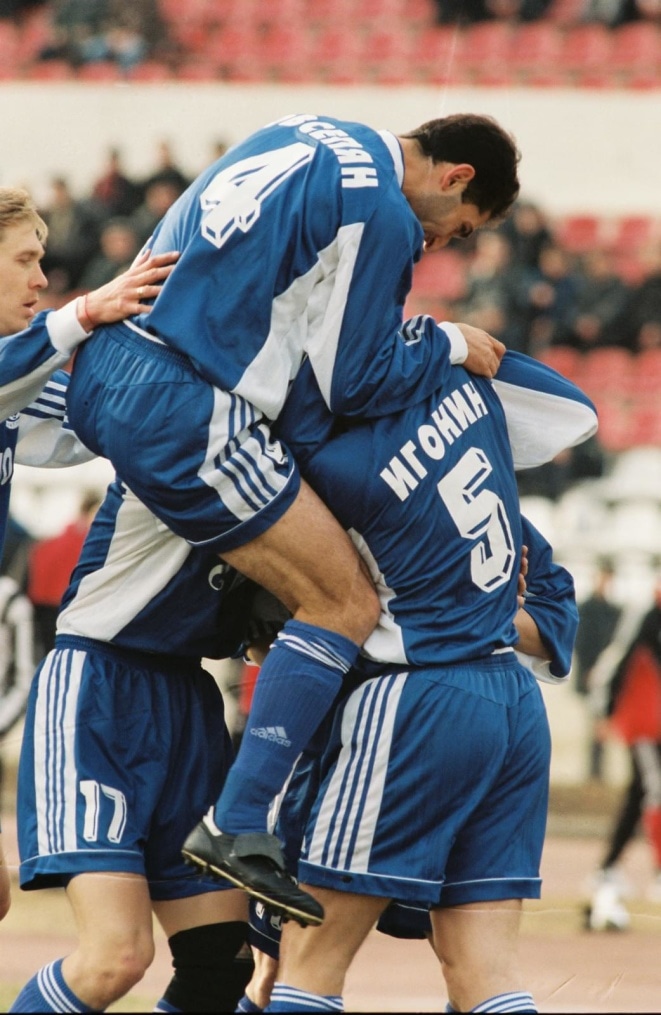 2000 год. «Локомотив» Нижний Новгород — «Зенит».