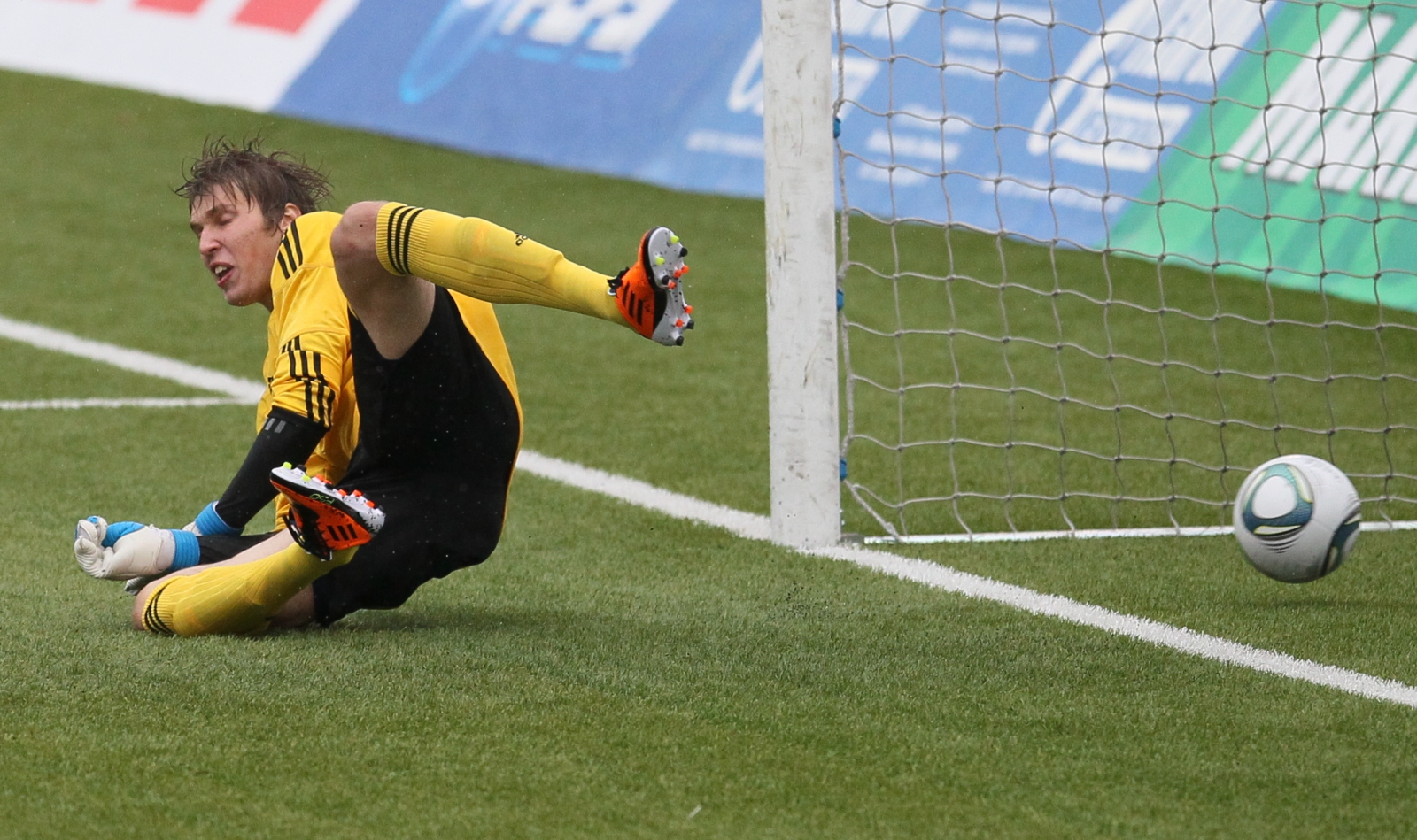 Первенство молодежных составов 2011. Матч Зенит — Томь