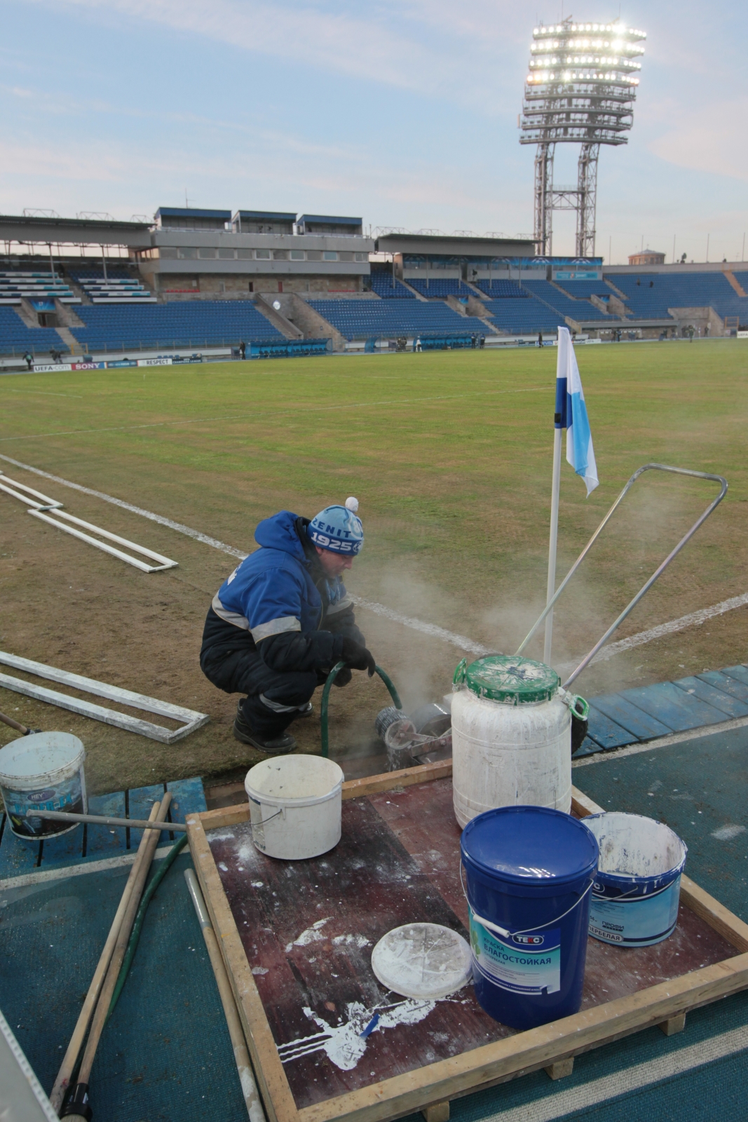 Раздевалка «Зенита» перед матчем  Лиги чемпионов УЕФА 2011/2012 с «Бенфикой»