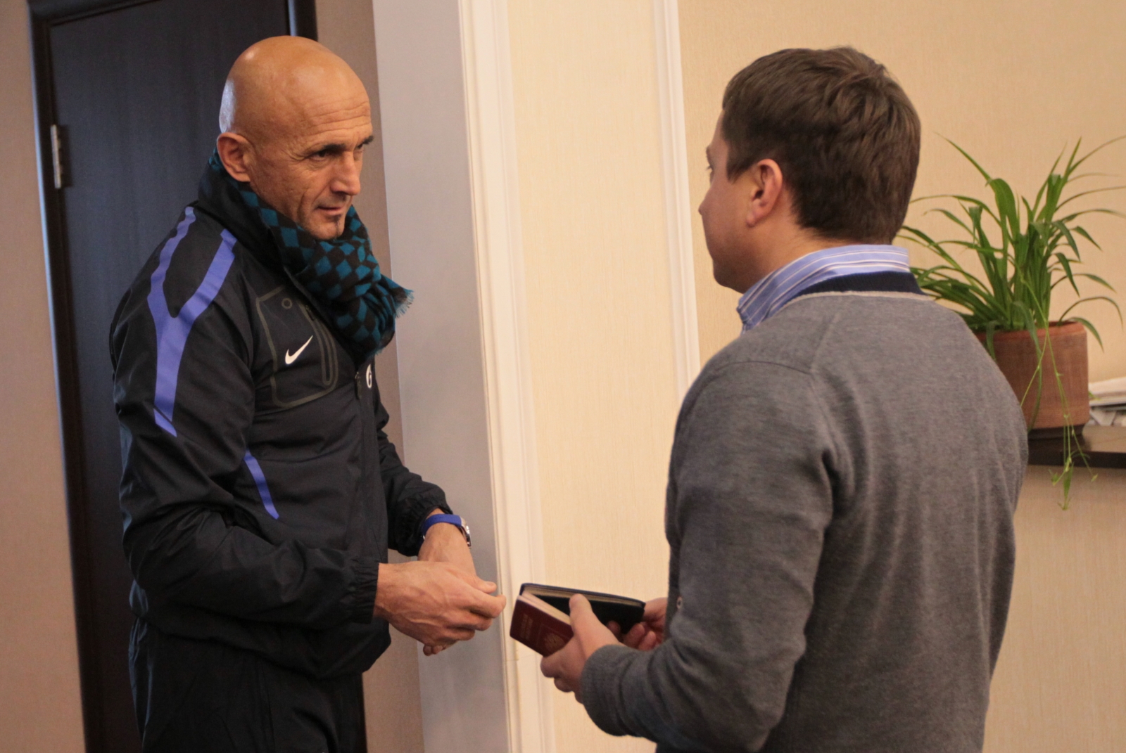 Футболисты основного состава ФК «Зенит» отправляются третий учебно-тренировочный сбор а Португалию