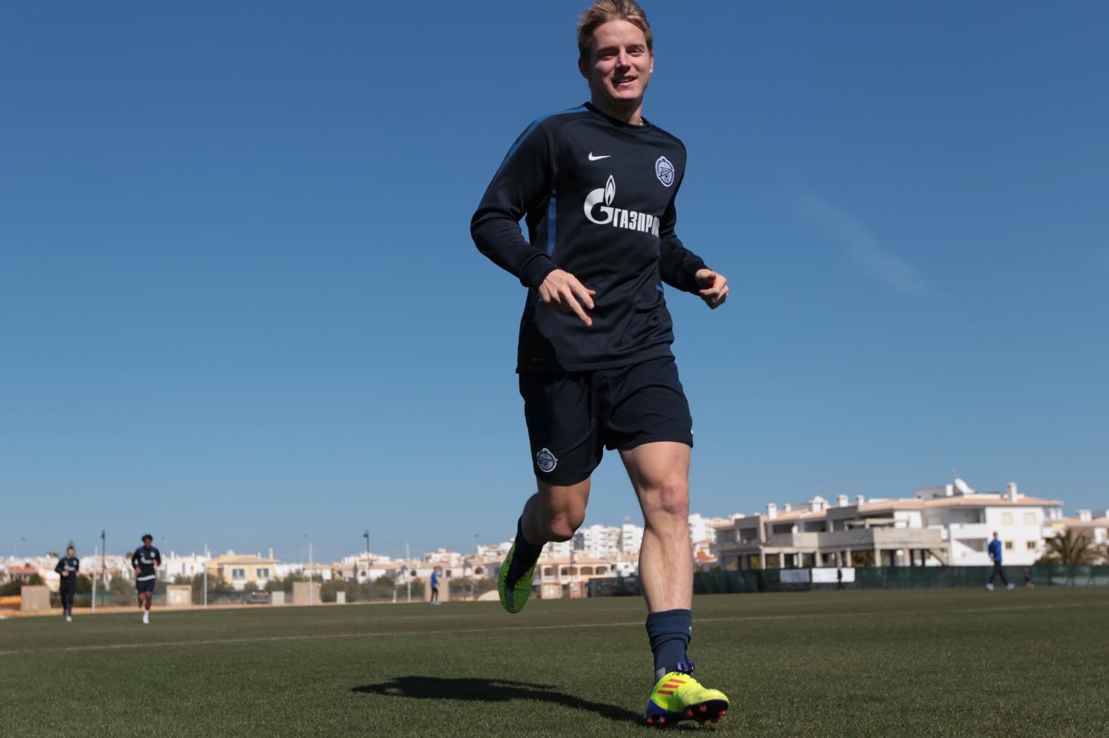 Учебно—Тренировочный сбор основного состава ФК «Зенит» День первый, утренняя тренировка