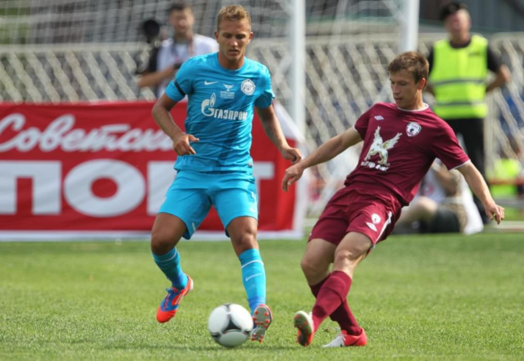 Мигель данни 2023. Зенит 2012. Форма зенита 2012. Зенит 2012. Футболисты зенита до 2012.