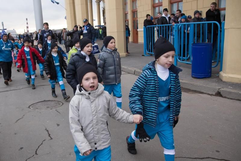 Как «Зенит-Фаны» провели март и апрель: фоторепортаж