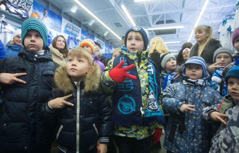 Как «Зенит-Фаны» провели март и апрель: фоторепортаж