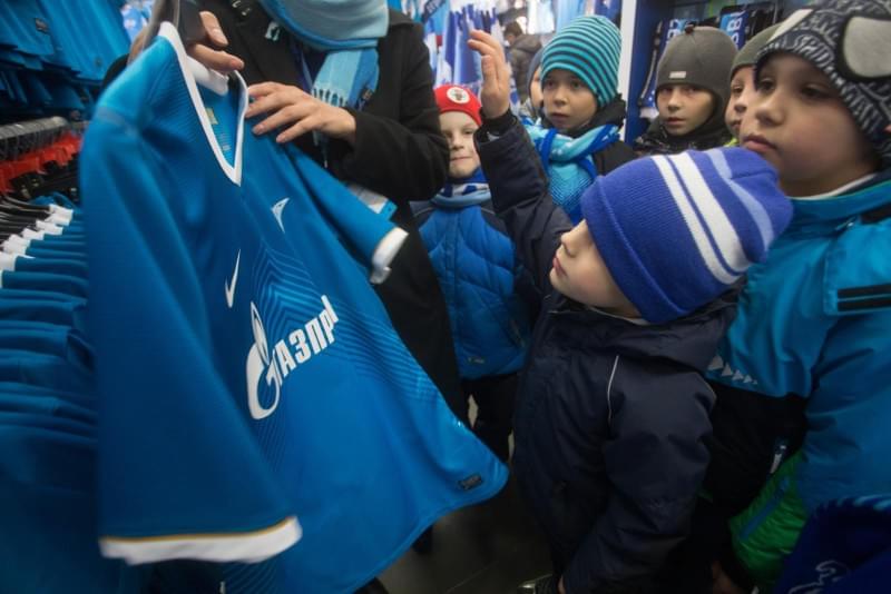 Как «Зенит-Фаны» провели март и апрель: фоторепортаж