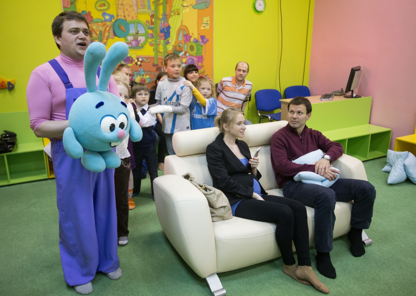 Константин Зырянов побывал в гостях у «Смешариков»