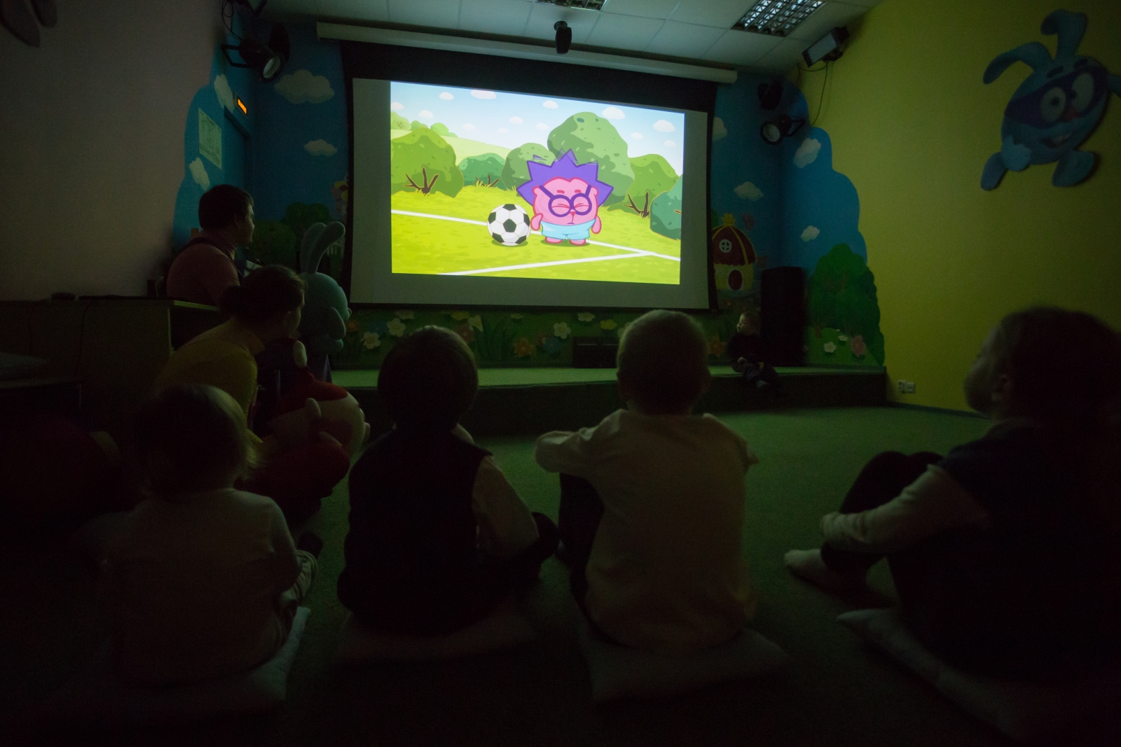 Константин Зырянов побывал в гостях у «Смешариков»