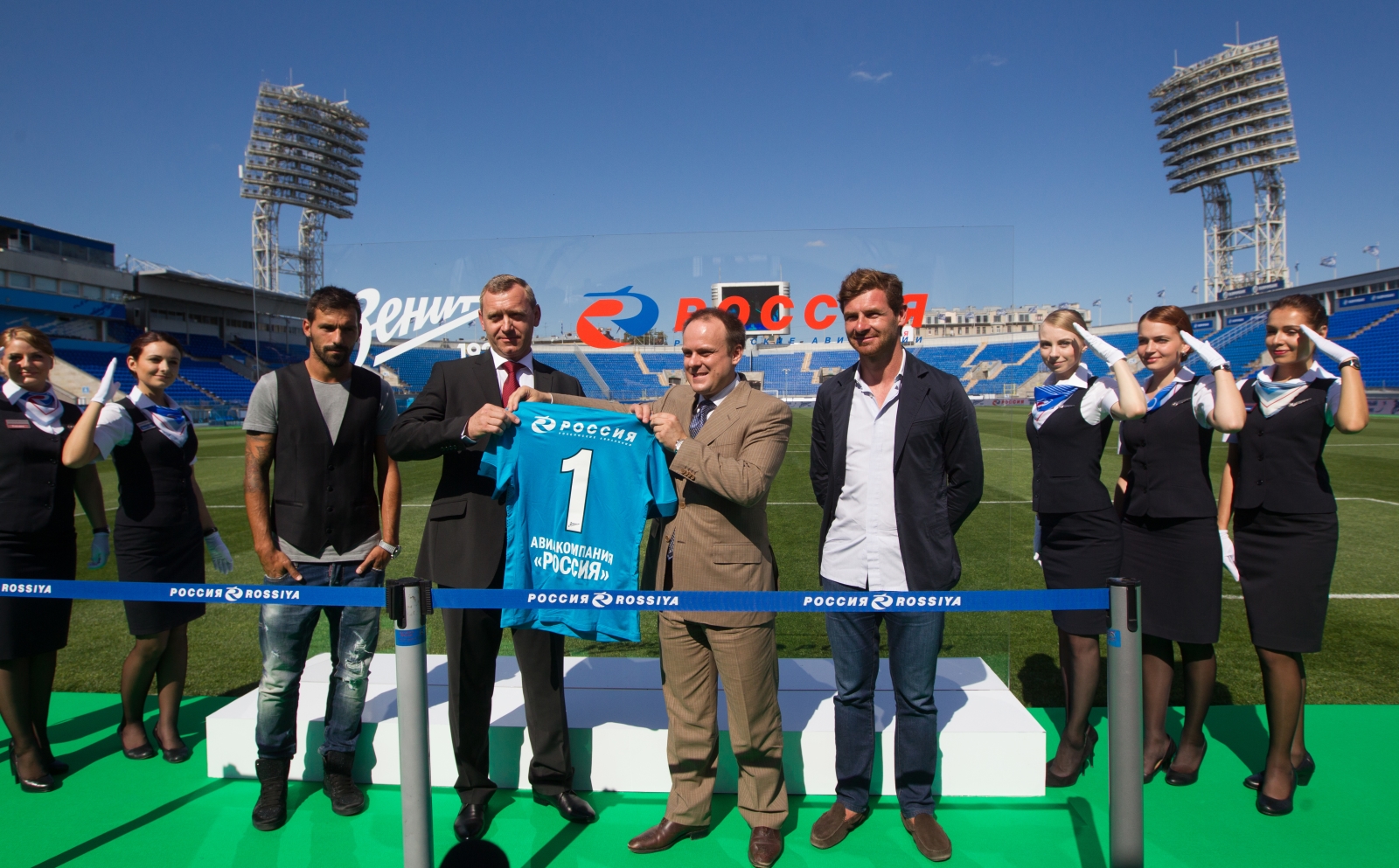 «Зенит»  и «Авиакомпания Россия»  —  партнеры!
