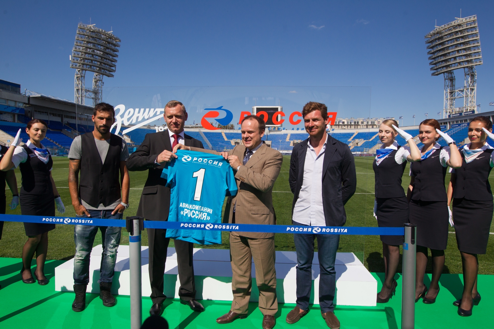 «Зенит»  и «Авиакомпания Россия»  —  партнеры!