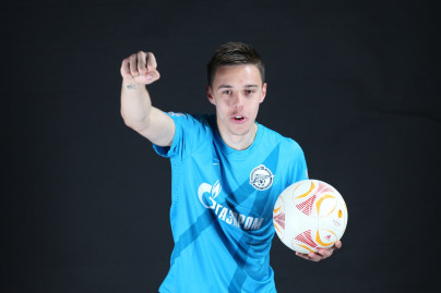 Фотосессия футболиста основного состава ФК «Зенит»