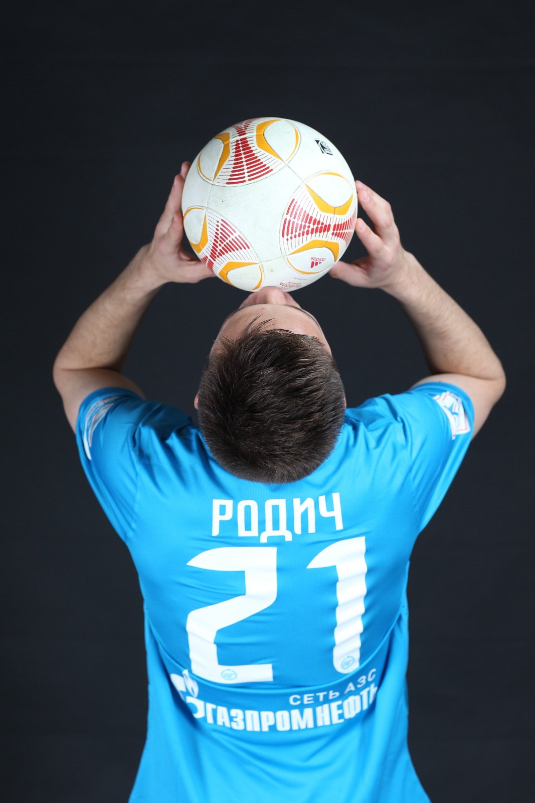 Фотосессия футболиста основного состава ФК «Зенит»