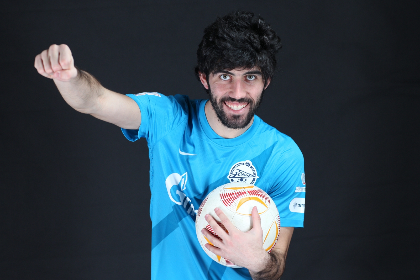 Фотосессия футболиста основного состава ФК «Зенит»