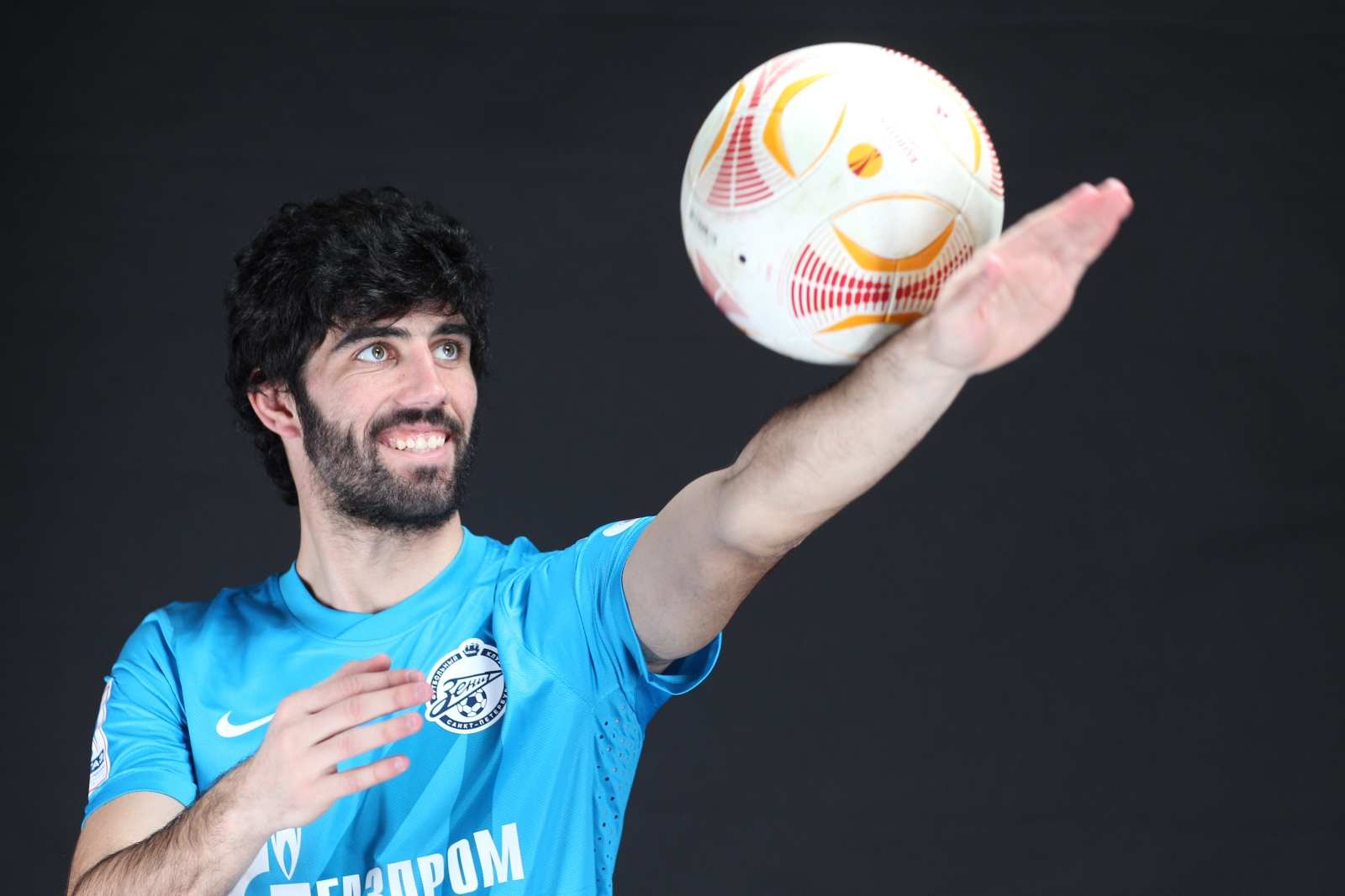 Фотосессия футболиста основного состава ФК «Зенит»