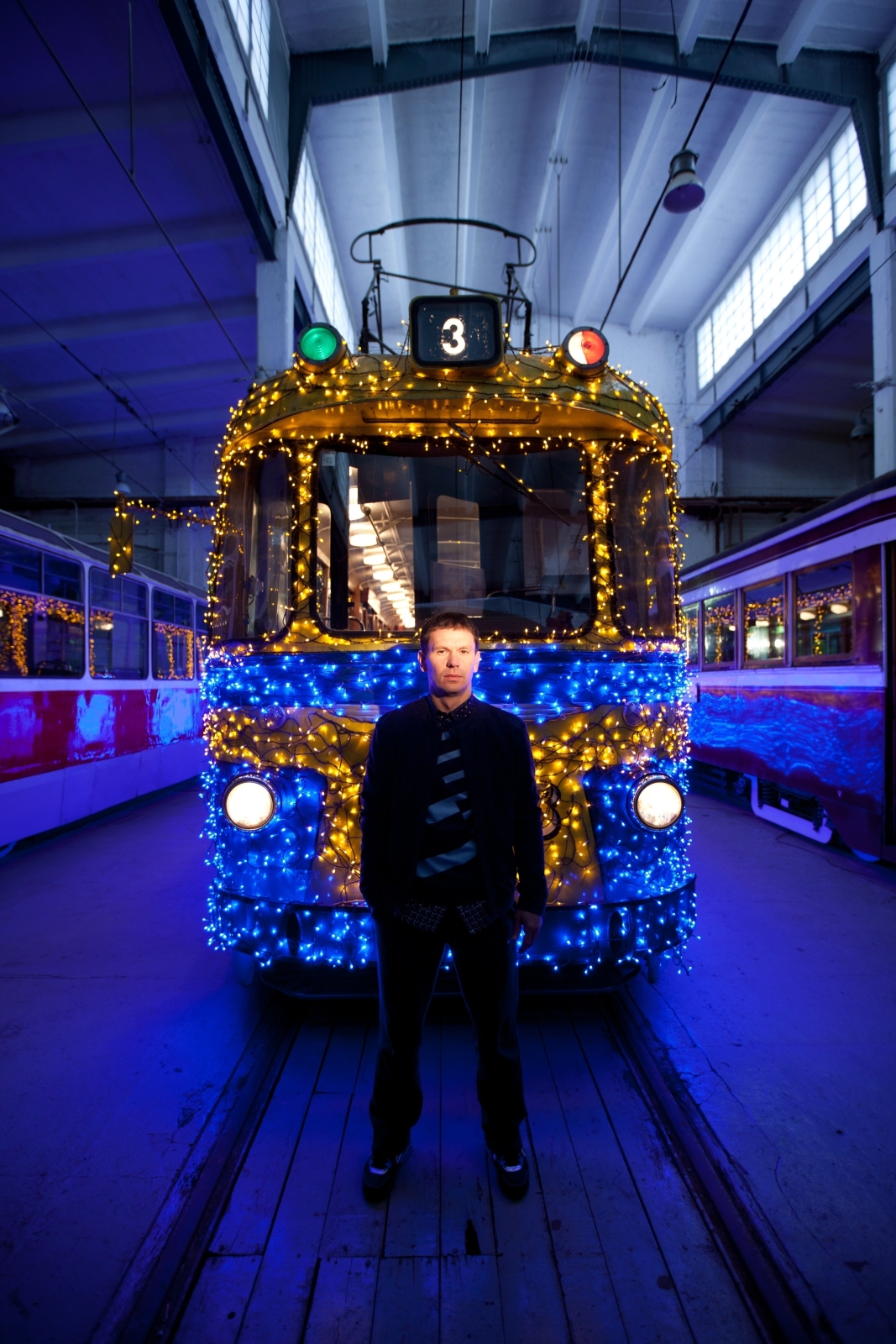 Константин Зырянов в трамвайном парке