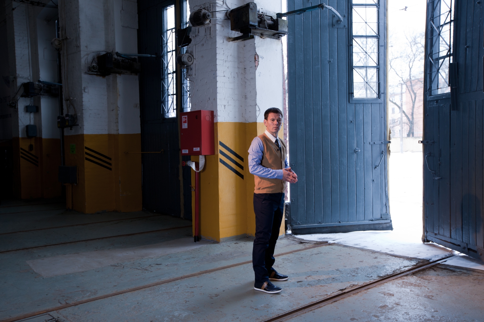 Константин Зырянов в трамвайном парке