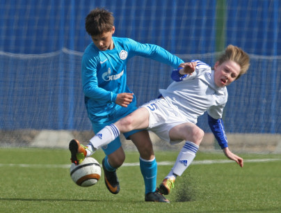 Академия «Зенита» — СДЮШОР «Зенит».