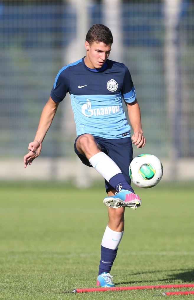 Первая тренировка в сезоне 2013/2014 основного состава ФК
